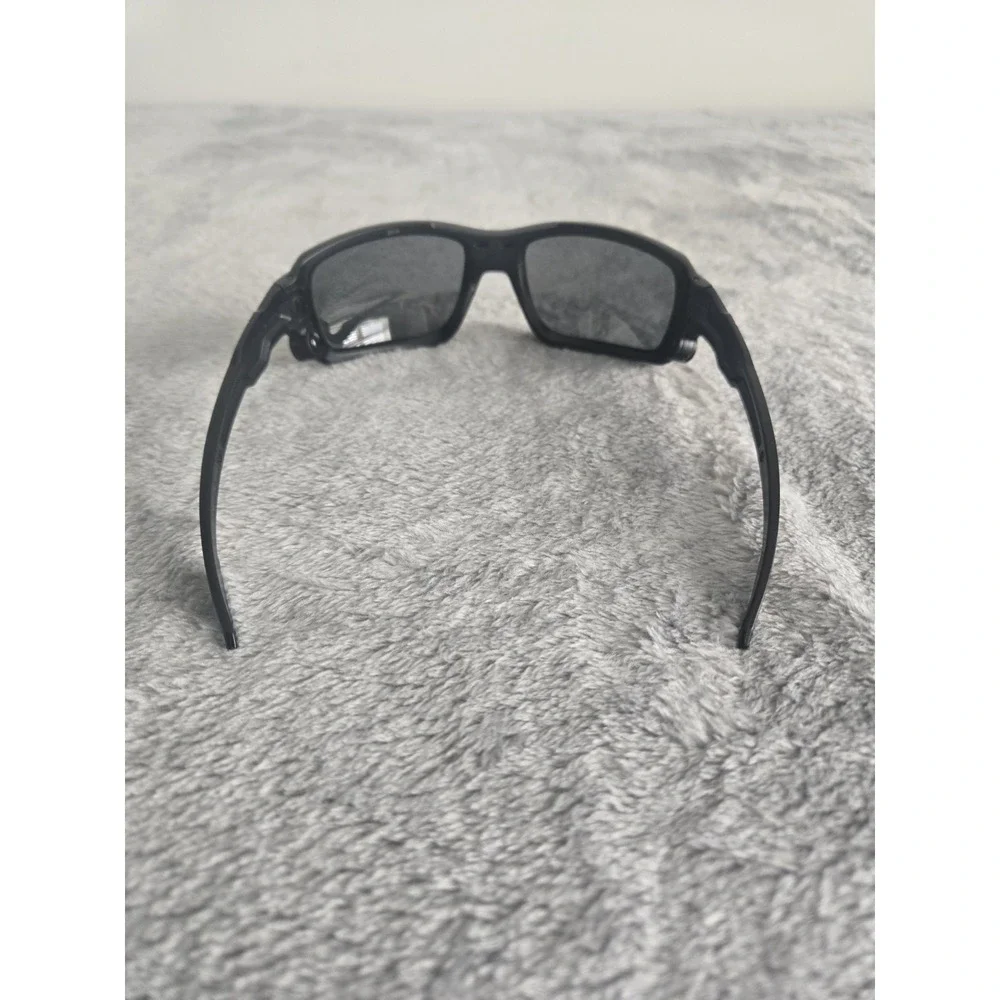 Oakley SHOCKTUBE Matte Black POLARIZED BALLISTIC Grey Sunglass OO9329-09